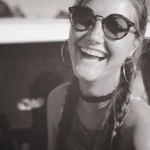 Meet your Posher, Abby